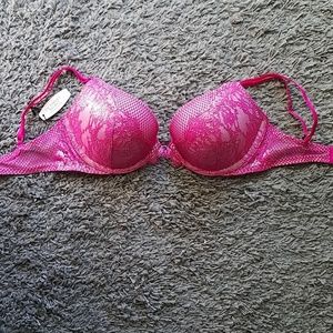 Victoria's Secret VERY SEXY Pushup Bra